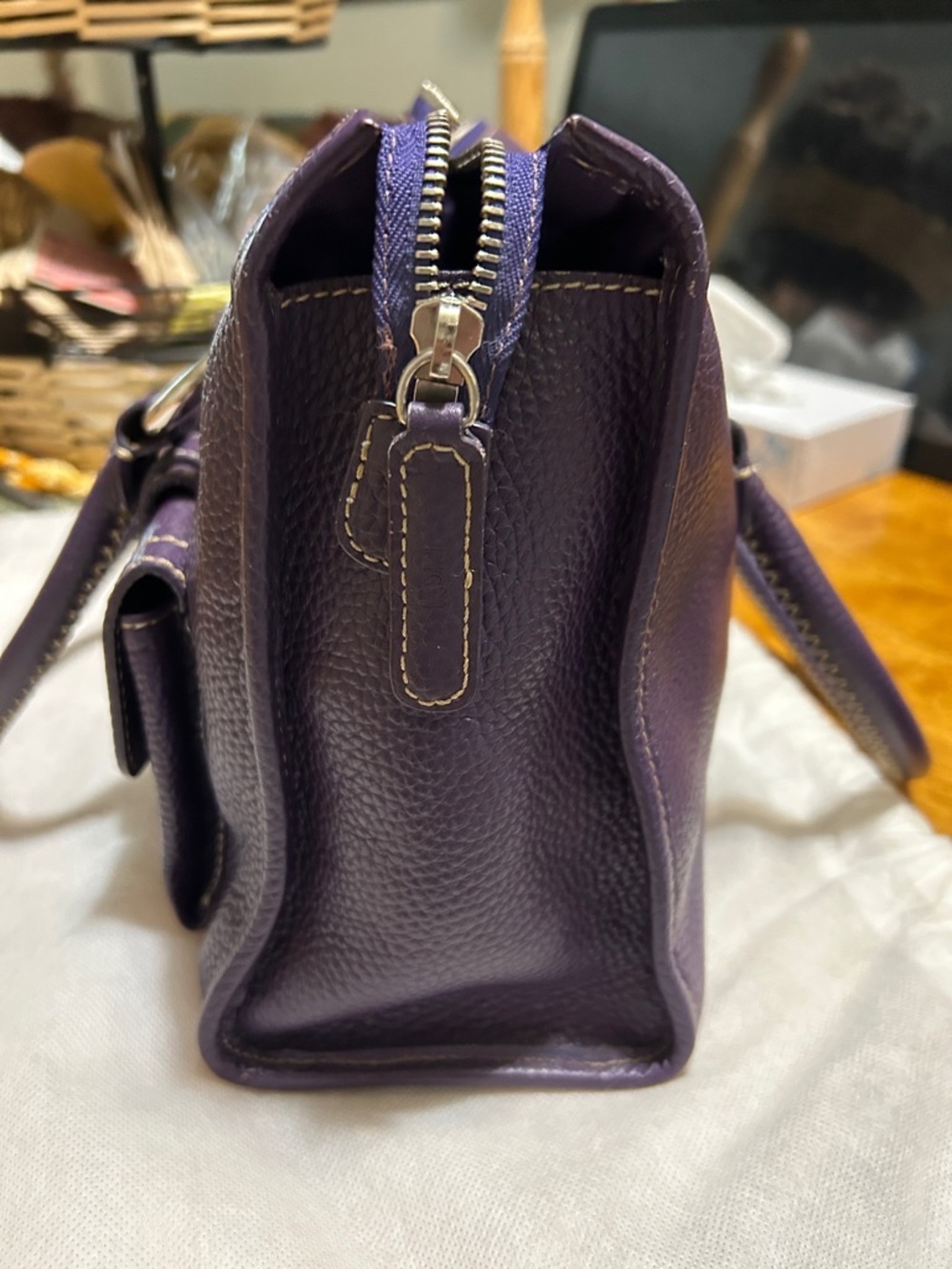 MCM Purple Leather Satchel Handbag with Front Pockets - Picture 9 of 9